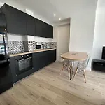 Apartmán Magnifique T2 37m2 Centre Vue Au Bord De La Neuf 4 Couchages Balcon Parking Prive Ferme Clim Wifi *