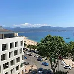 Magnifique T2 37m2 Centre Vue Au Bord De La Neuf 4 Couchages Balcon Parking Prive Ferme Clim Wifi Ajaccio (Corsica)