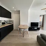 Magnifique T2 37m2 Centre Vue Au Bord De La Neuf 4 Couchages Balcon Parking Prive Ferme Clim Wifi * Αζάτσιο