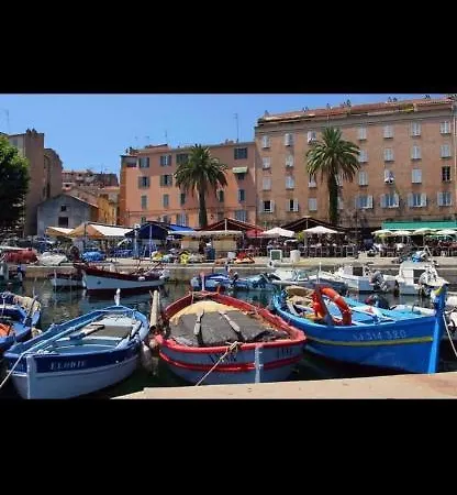 Sea View: Beachfront T2 With Balcony And Parking Apartment Ajaccio (Corsica)