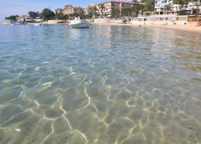 Sea View: Beachfront T2 With Balcony And Parking Ajaccio (Corsica)