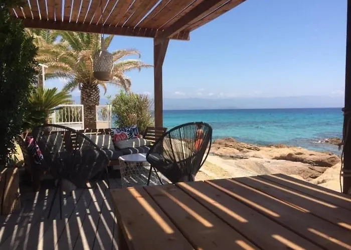 Sea View: Beachfront T2 With Balcony And Parking Apartment